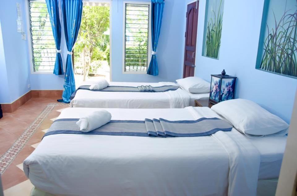 Baanmontra Beach Resort - Bankrut Bagian luar foto