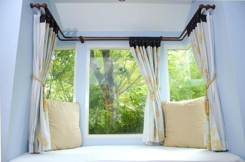 Baanmontra Beach Resort - Bankrut Bagian luar foto