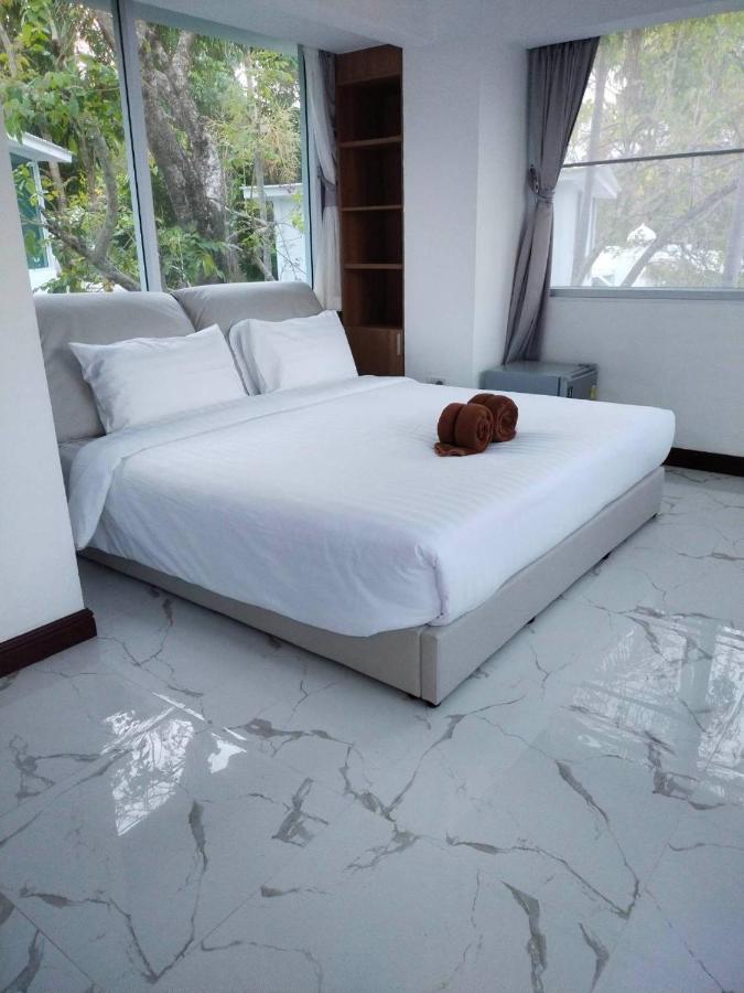 Baanmontra Beach Resort - Bankrut Bagian luar foto