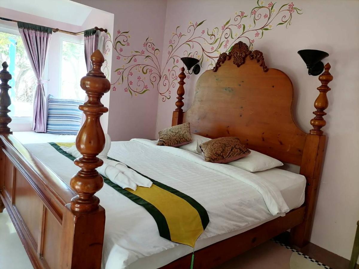 Baanmontra Beach Resort - Bankrut Bagian luar foto