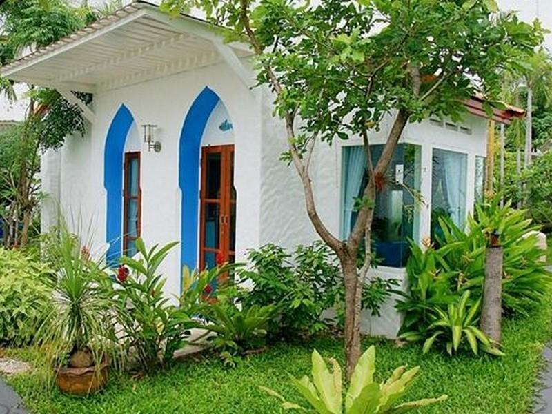 Baanmontra Beach Resort - Bankrut Bagian luar foto