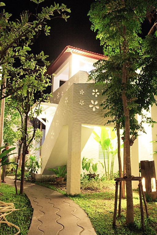 Baanmontra Beach Resort - Bankrut Ruang foto